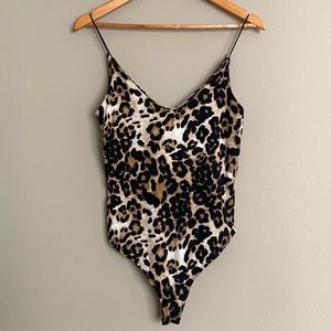 Gaze Leopard Print Bodysuit